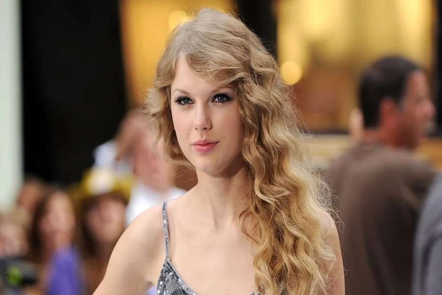 Taylor Swift Hairstyles