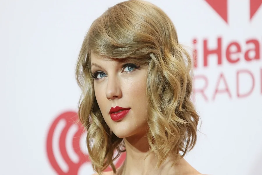 Taylor Swift Hairstyles
