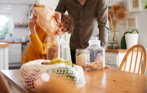 10 Easy Steps to Move to Zero-Waste Living