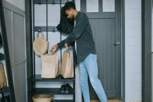 How To Build A Capsule Wardrobe For Every Season: Your Ultimate Guide To Timeless Style
