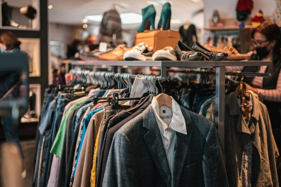 Thrift Vintage Fashion
