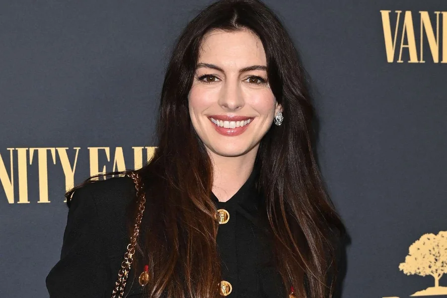Anne Hathaway Children