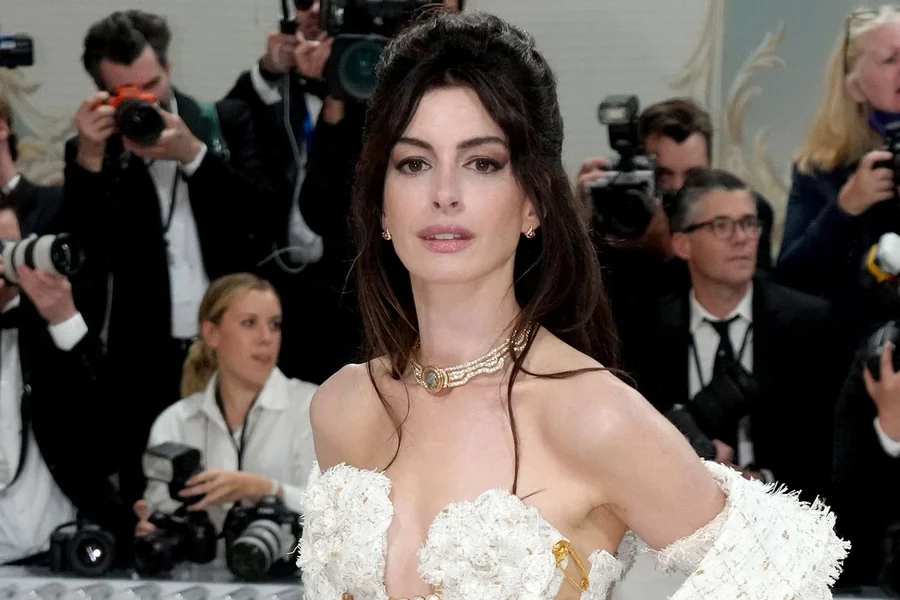 Anne Hathaway Children