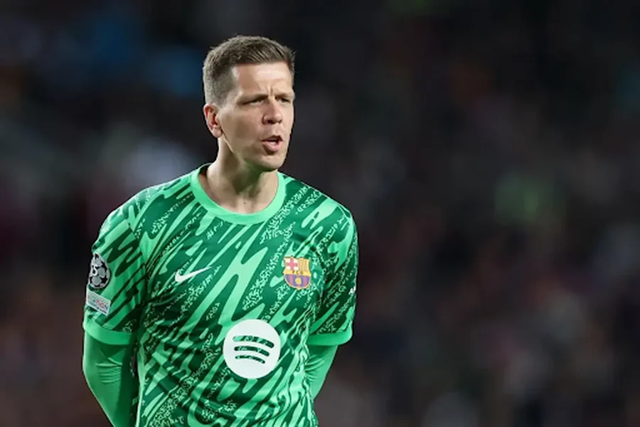 Footballers Who Changed Their Minds About Ending Their Careers and Returned to the Pitch