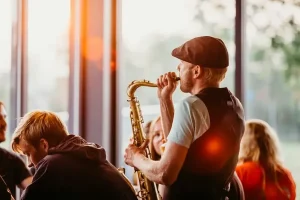 7 Ideas for Incorporating Music Into Professional Gatherings