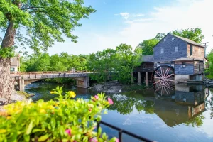 A Slower Way to Travel: Comfort-First Stays for Any Season