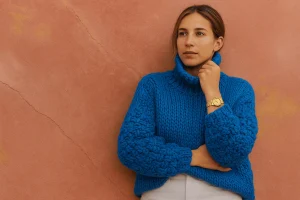 The Modern Guide to Women’s Knitwear – Timeless Comfort, Texture, and Everyday Style