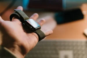 Why Velcro Apple Watch Bands are Popular Among Athletes