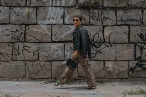 Leopard Cargo Pants Style Guide for Street Fashion