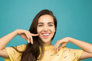 8 Ways to Make Your Smile Look Healthier and More Beautiful